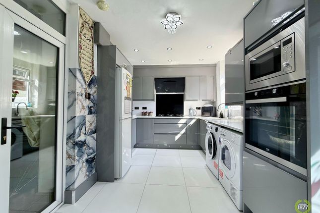 16 Lime Road, Accrington photo 3