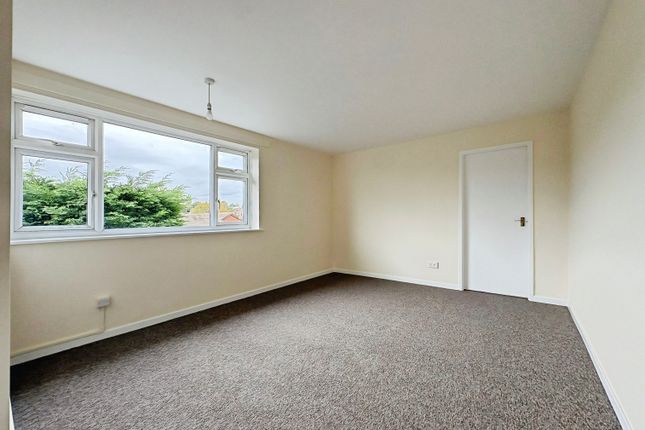 Brentnall Court, Chilwell, Nottingham photo 5