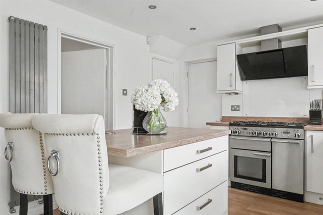 51, Truro Crescent, Rayleigh photo 3