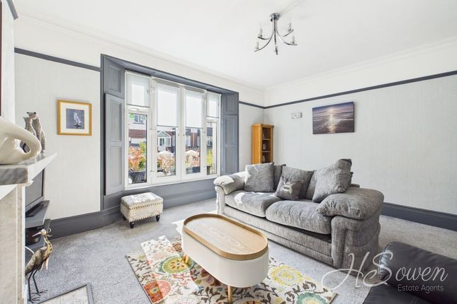 Flat 1, 15, Chatsworth Road, Torquay photo 2