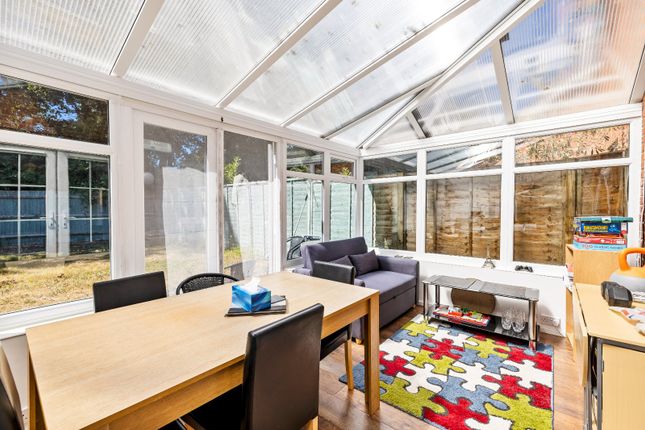 103, Sycamore Drive, Burgess Hill photo 3