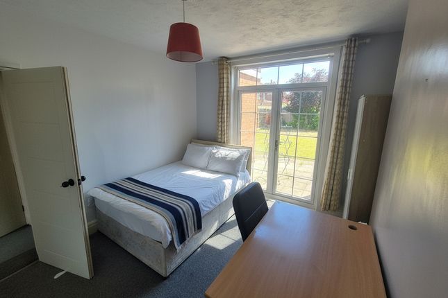 60, Pevril Road, Nottingham photo 4