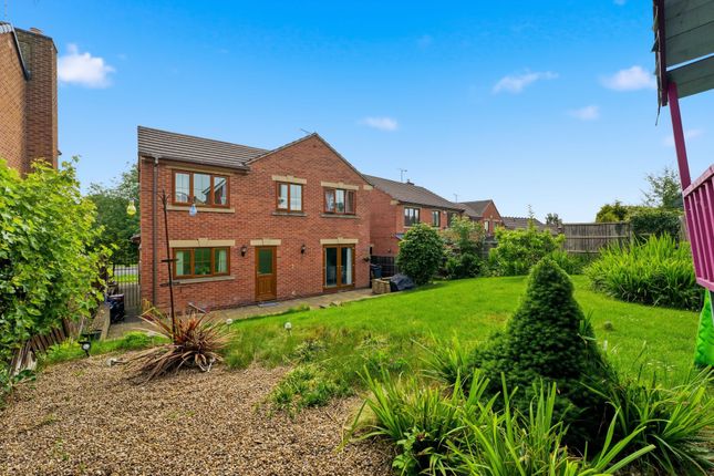 8 Underhill Road, Chesterfield photo 4