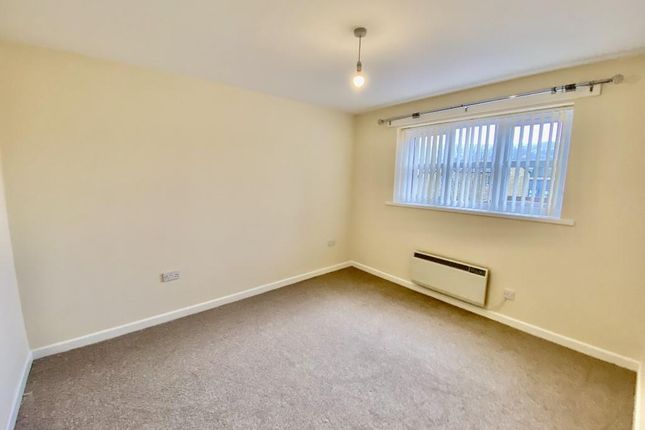 Flat for sale in Foundation Court, 48 Halifax Road, Wesley Place, Ingrow, Keighley