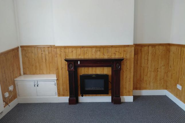8 Allanson Street, ST. HELENS photo 4