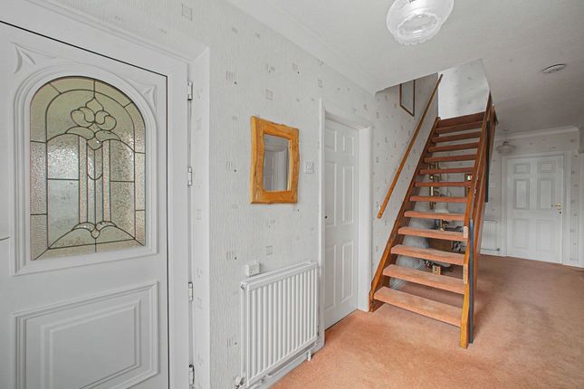 5 Fernlea, Altrincham photo 2