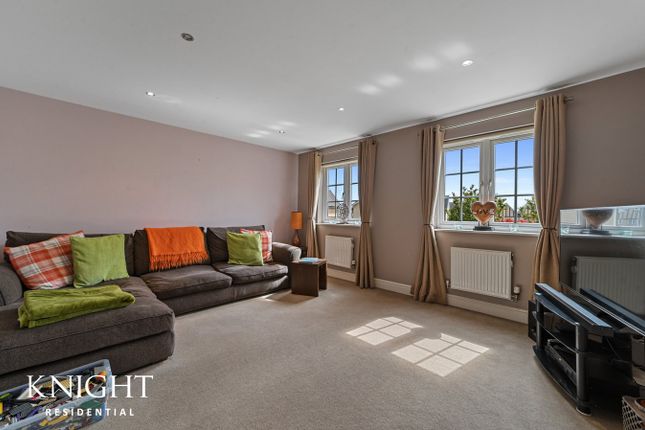 60, Apprentice Drive, Colchester photo 2