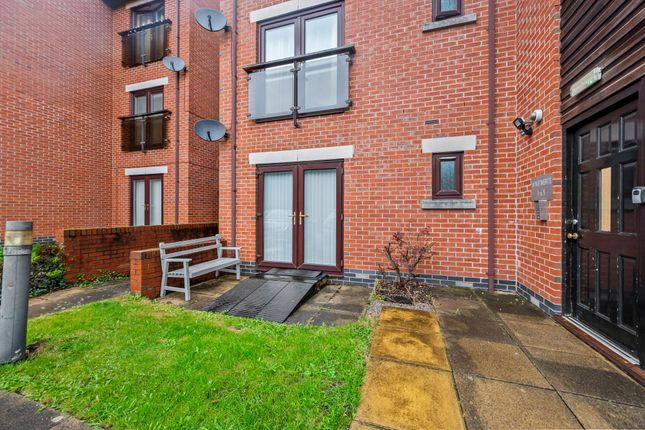Apt 2, Harris Grange, St. Helens photo 3