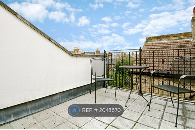 Terraced house to rent in Bangalore Street, London