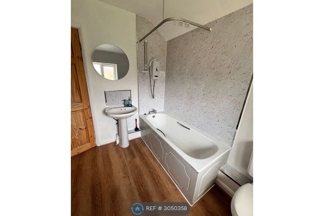 Scott Hall Grove Scott Hall, Leeds photo 5