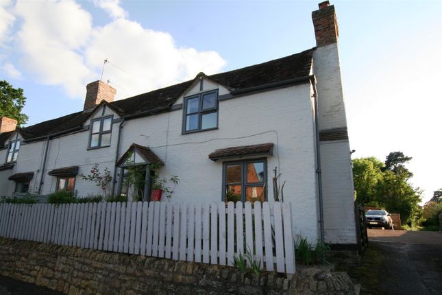Thumbnail Cottage to rent in Church Cottages, Norton, Worcester