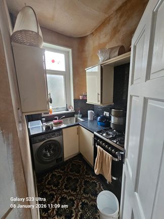 108, Cark Road, Keighley photo 4