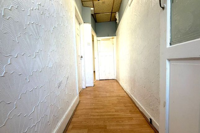 2 Carr Street, Blackburn photo 5