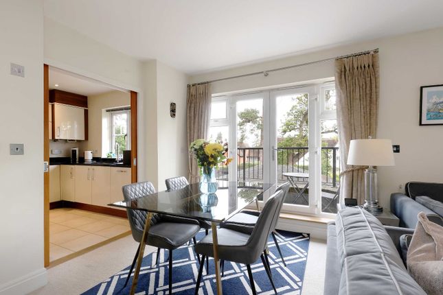 Flat 6, Pinehurst Court, 40, Station Road, Buckinghamshire photo 4