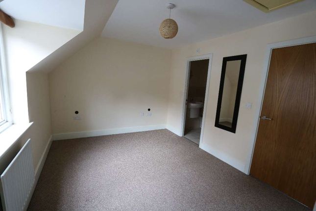 Property to rent in Flagstaff Court, Canterbury