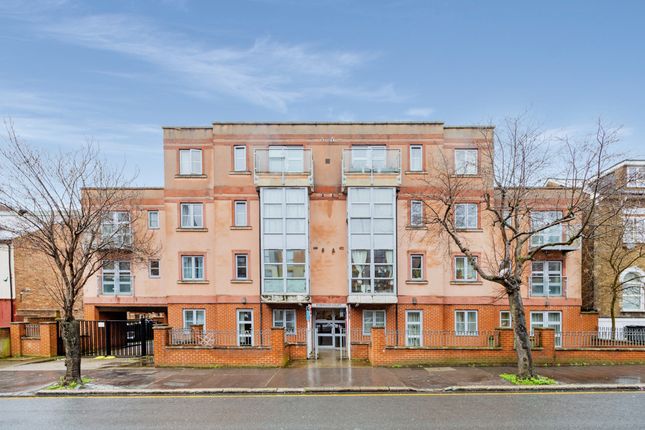 Thumbnail Flat for sale in Campbell Road, Croydon