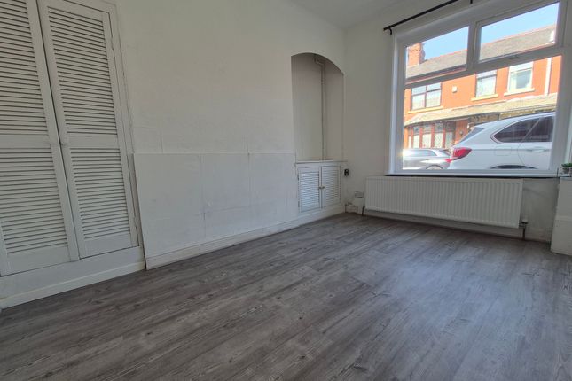 2 bed property for rent in Harcourt Road, Blackburn BB2