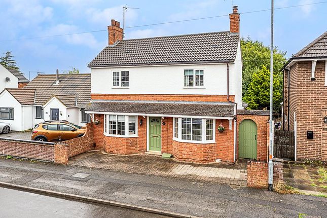 Thumbnail Detached house for sale in Oxford Street, Rothwell, Kettering