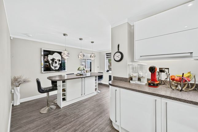 Villa Way, Northampton photo 3