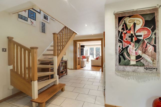 10, Heathpark Drive, Windlesham photo 5