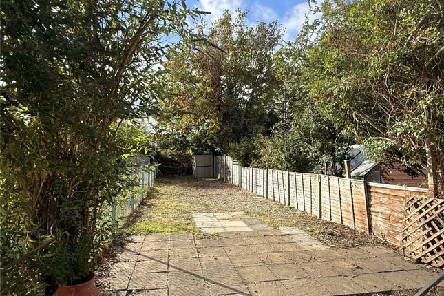 213, Cricklade Road, Swindon photo 2