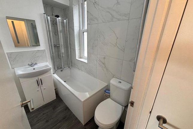 Flat 38, Windsor Court, Windsor Street, Brighton photo 3