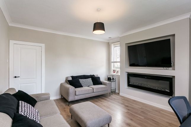 7/4, Whitson Way, Edinburgh photo 4
