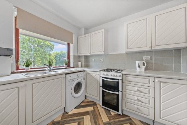 Flat 6, 139 Hamilton Road, Glasgow photo 3