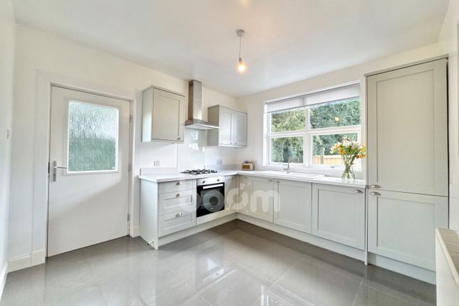 Flat 2, Old Manse, 1 Glebe Road, Beith photo 3