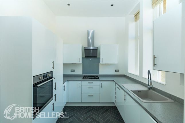 6, Borrowdale Court, 5, Clifford Drive, Ilkley photo 2