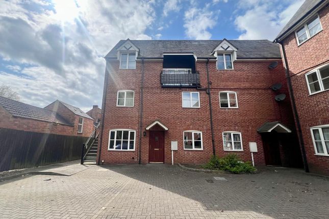 Thumbnail Flat to rent in Campbell Street, Northampton