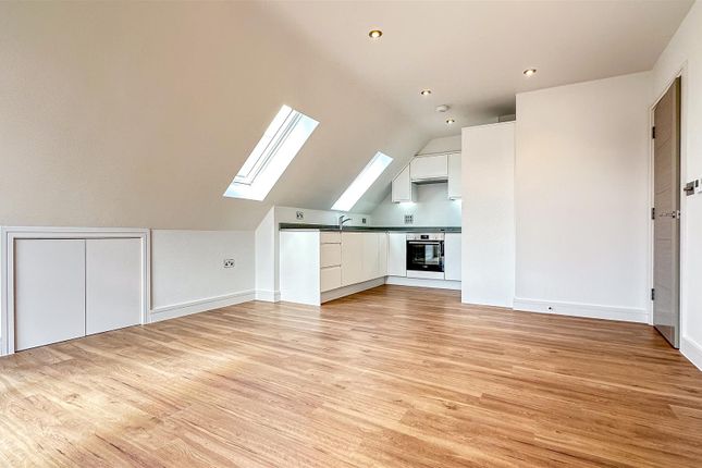 9, Azalea Court, Hayes photo 3