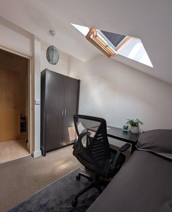 33, Gracedieu Court, Loughborough photo 4