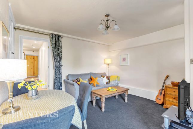 Nancy's Retreat, 25, Huddersfield Road, Saddleworth photo 4