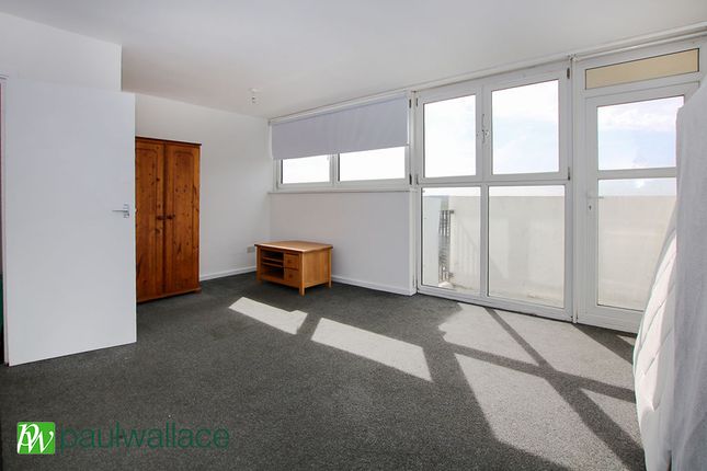 63 Tower Heights, Burford Street, Hoddesdon photo 2