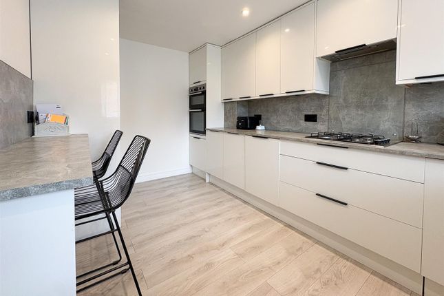 4, Mocatta Way, Burgess Hill photo 2