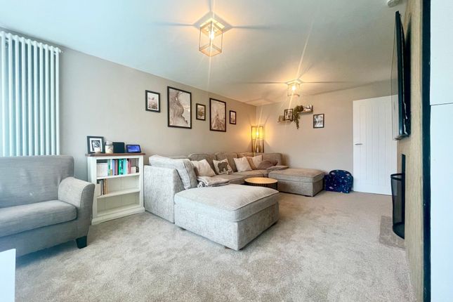 25 Byward Drive, Scarborough photo 2