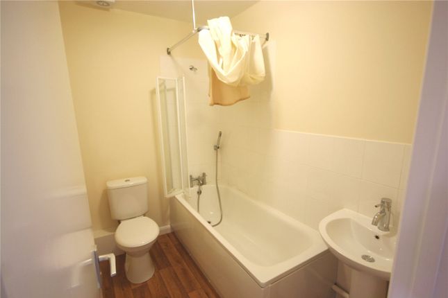 Flat B, 32-34, High Street, Sleaford photo 4