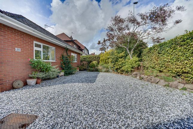 35 Giantswood Lane, Congleton photo 4