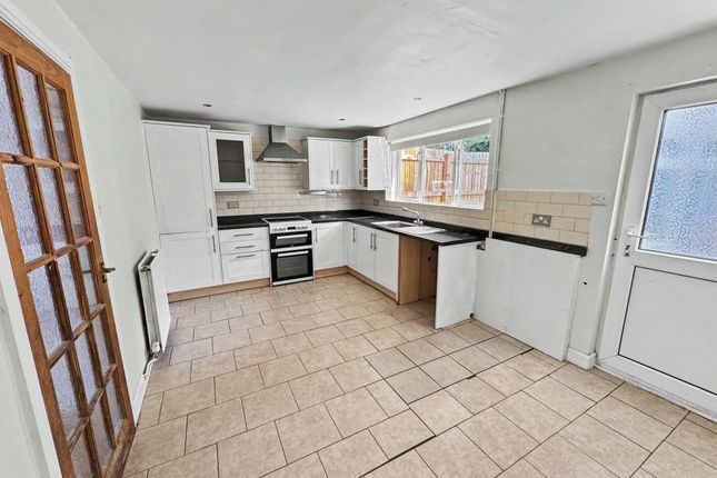54 Sunningbrook Road, Tiverton photo 4