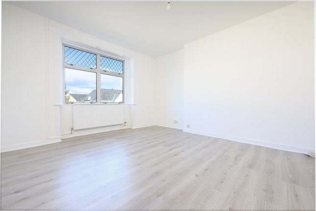 Thumbnail Flat for sale in Lime Street, Greenock