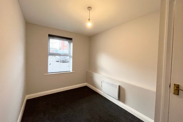 7, Palace Close, Shepshed photo 5