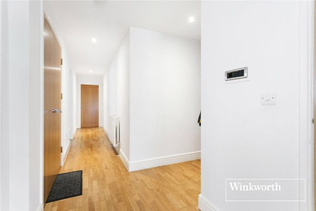 Flat 1,, Bermont Lodge, Finchley photo 2