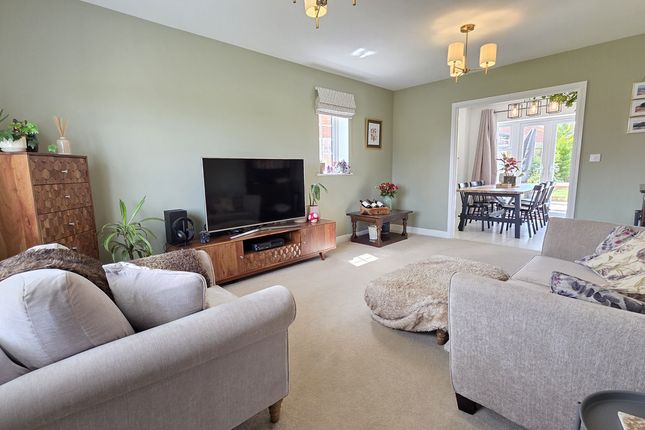 11, Meteor Way, Southam photo 3