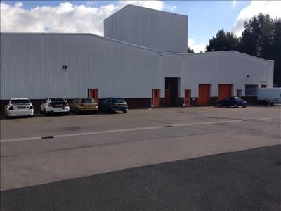 Light industrial to let in East Moons Moat, Oxleasow Road, Redditch, Worcestershire