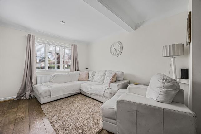 4, Fawley Road, Reading photo 3