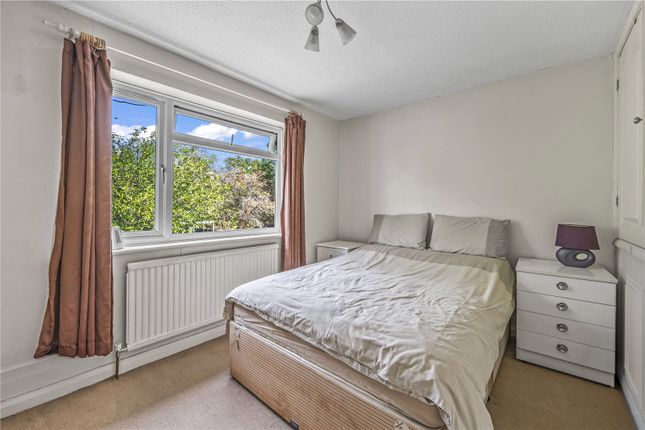 94, Wordsworth Road, Hampton photo 4