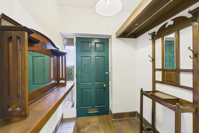12 Greenaway Lane, Matlock photo 2