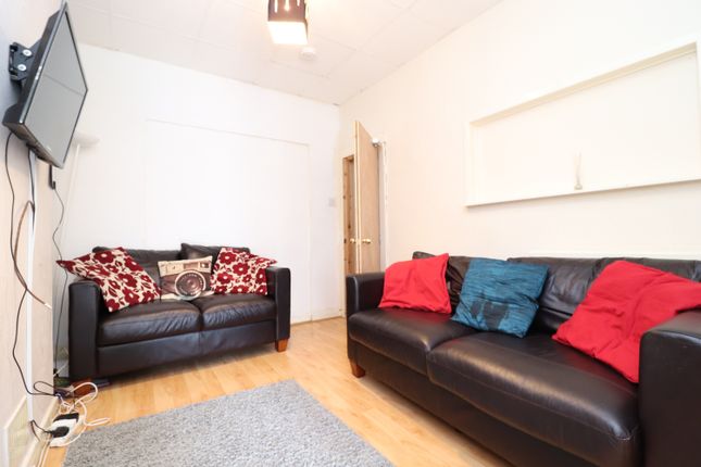 4-bed terraced on 37, Minny Street, Cardiff, £2,060/mo