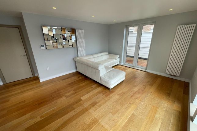 Apt 16, Connaught Place, 300 Hale Road, Altrincham photo 4